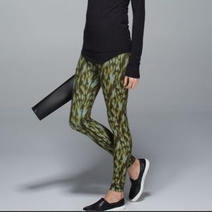 lululemon athletica Wunder Under Low Rise, Lusche Telemark Almost Pear I…